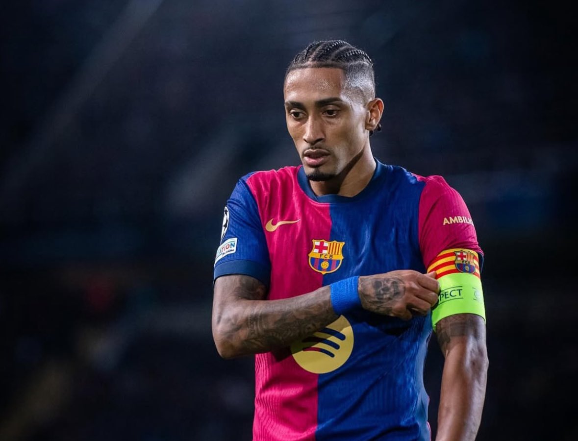 🔵🔴 Raphinha: “Being a leader doesn’t only mean to wear the armband on the pitch… your behaviour must be perfect on daily basis”.

“You must fight for the team, the badge, the shirt, the teammates”, told L’Équipé.