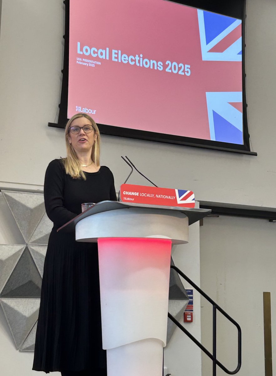 LGA_Labour's tweet photo. Delighted to have our Party Chair @elliereeves starting a session on party campaigning now. #lablocal25 https://t.co/NORUqjjeFs
