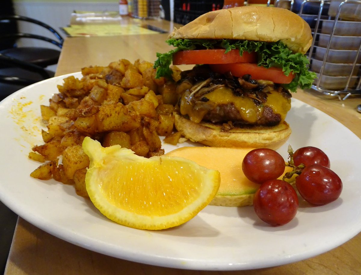 redsdiner's tweet photo. Say cheese(burgers)! Why not stop by for one of our signature Red's burgers? ππ
#calgaryeats #supportlocal #burger #burgerlover #albertabeef #yyceats #yycfoodie #lunchtime #cheeseburgers #brunch #brunching #hashbrowns #freshfruit #breakfast https://t.co/1hRUpXzvW6