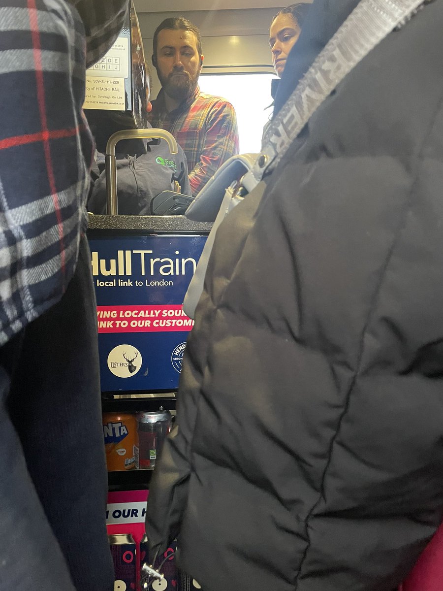 This is a disgrace.  Provide more carriages! <a href="/Hull_Trains/">Hull Trains</a>