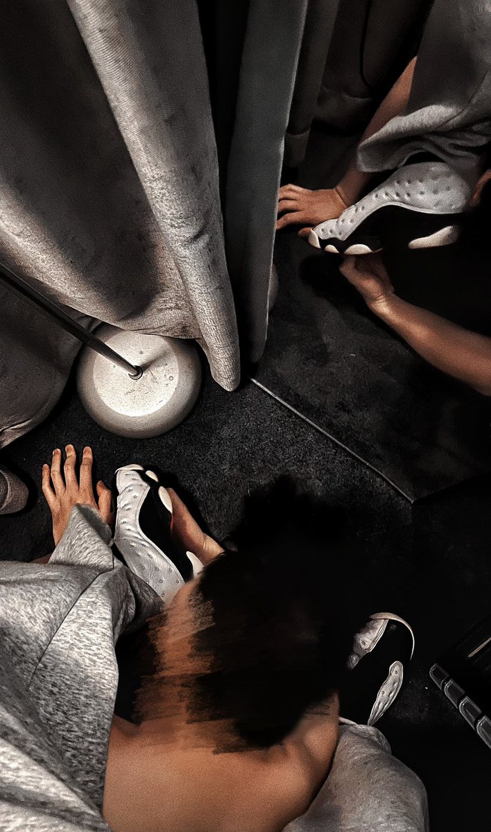 看着镜子，看看你讨好男人的贱样