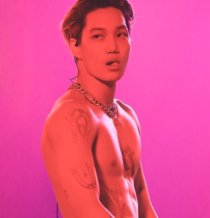 AboutMusicYT's tweet photo. EXO's Kai will be discharged from the military today. https://t.co/SsW1kEkCJd