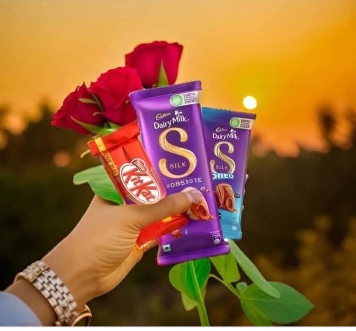 मिठास यहां जिंदगी में किसी का नहीं,

मगर आज चॉकलेट बाटे जा रहे हैं🍫... see more