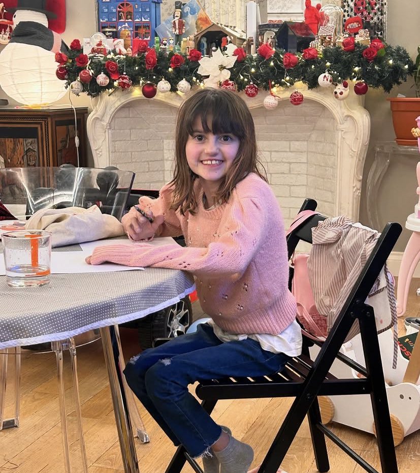 soansiosaa's tweet photo. distrutta da questa notizia, la vita è ingiusta, quando dico che ci sono problemi seri intendo proprio questo, nessun problema è meno importante di un altro ma questo è ingiusto, fai buon viaggio piccola Elena❤️‍🩹 https://t.co/xMVX94WoTU
