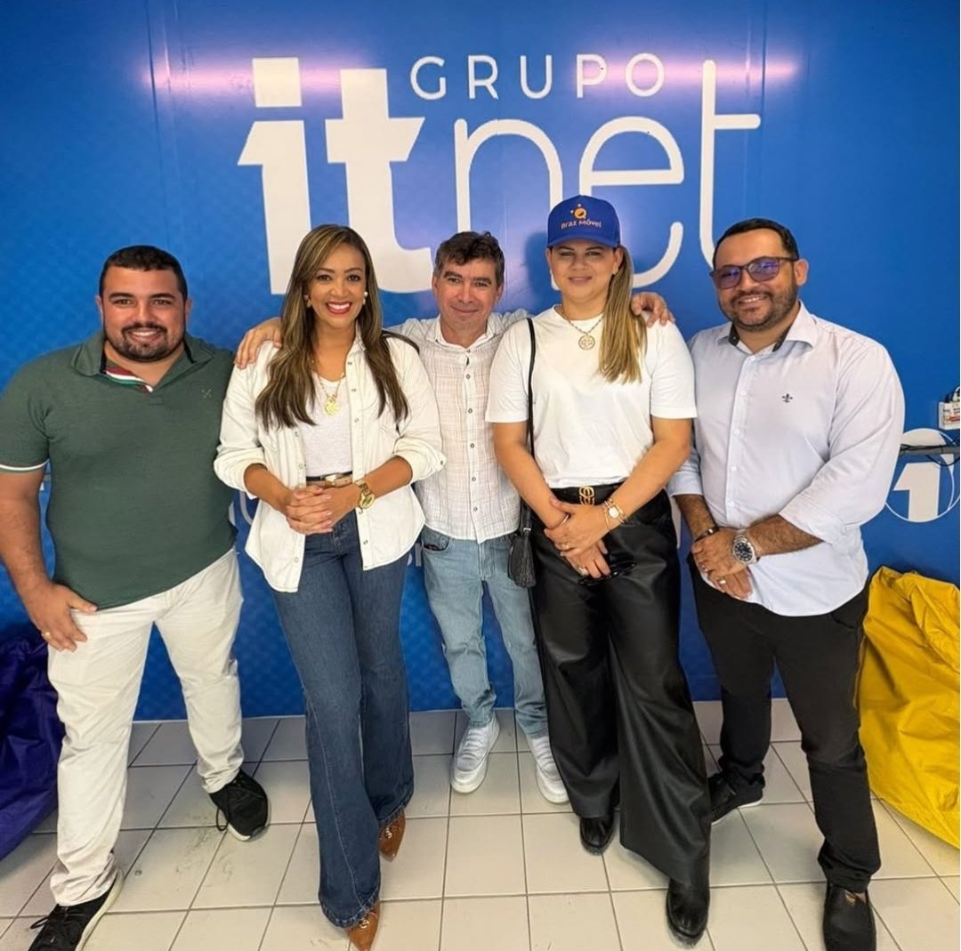 ByAndreBarros's tweet photo. Amanhã, grande estreia do ITNET NOTICIAS com Priscila Pitbull Andrade, a partir das 19h00, no maior portal de Itabaiana e região. Jornalismo Ao vivo!!!! https://t.co/LDtl8jL7Cl