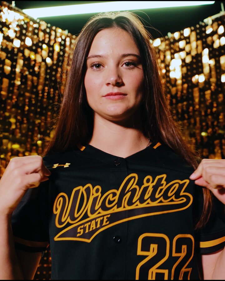 Wichita State junior <a href="/EppersonJodie/">Jodie Epperson</a> (Crandall '22) had herself a debut for the Shockers

vs Northern Illinois
2/7
2 home runs
4 runs batted in
1 stolen base

It was her 1st home runs of her college career!

<a href="/KennyMatthews/">Kenneth 🇺🇸⭕️U 🧬🙌🏾</a> 
<a href="/GMsportsmedia1/">GM Sports Media</a>