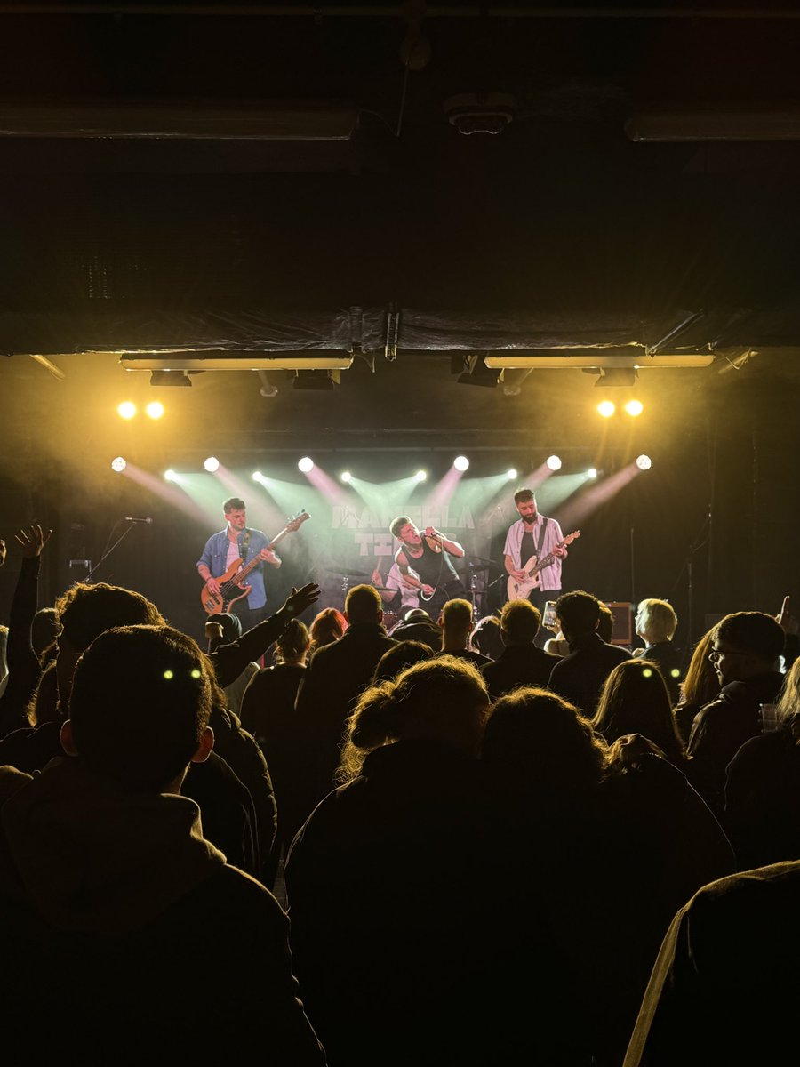 LOWER LOVEDAY (@lower_loveday) on Twitter photo MANCHESTER last night was HUGE.
Big up to everyone who came along, and made it a special night ⚡️⚡️
Cheers to the legends <a href="/ManillaTimes/">Manilla Times</a> for having us and smashing their set 🔥
Let’s keep on moving! 👊 MANCHESTER last night was HUGE.
Big up to everyone who came along, and made it a special night ⚡️⚡️
Cheers to the legends <a href="/ManillaTimes/">Manilla Times</a> for having us and smashing their set 🔥
Let’s keep on moving! 👊