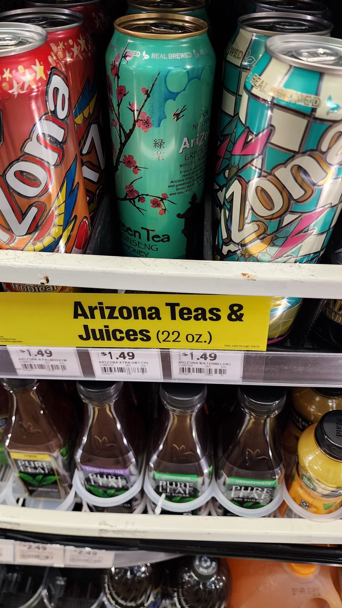 MaximumFloofage's tweet photo. Heck, @DrinkAriZona 7-eleven isn't selling it for 99 cents https://t.co/DcVDlMowy0