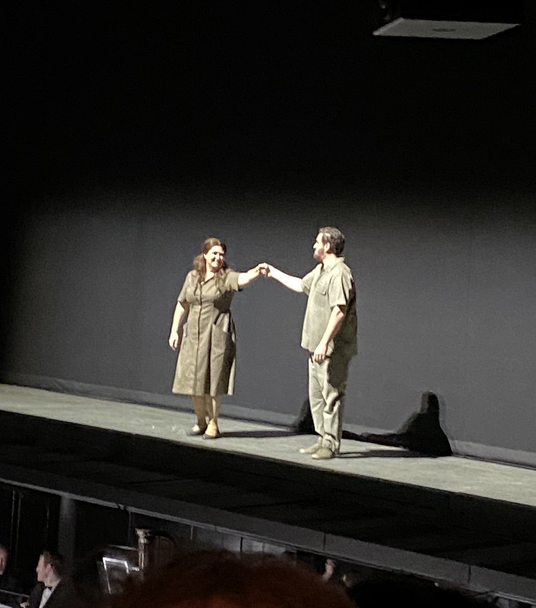 Gkbalaton's tweet image. Sunday afternoon at ROH, Aida. Anna Pirozzi was the 🌟 , whether it was strength or vulnerability, she did it beautifully. A Enkhbat, R Bryce-Davies, A Köpeczi, R Massi, all sang well 👏. I saw this staging for the first time, and for me, it worked🤷🏻♀️.