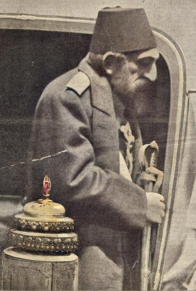 NurhaanSultan's tweet photo. 10 Şubat 1918'de vefat eden sultanımız mekânı naim olan cennet bahçeleri olsun🇹🇷
*
Koca bir devir kapanmıştı.
İyisiyle kötüsüyle bir devir.
Vatanını ve milletini her daim korumak için harcanan bir ömür.
*
Sultan II.Abdülhamid Han Osmanlıların, Kudüs'ün son ve gerçek Sultanı idi. https://t.co/AIAJq7mT7k