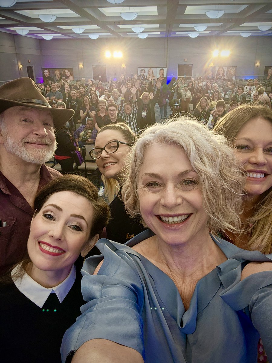 FINAL 3 DAYS.  22 tickets remain. Grab yours before they are gone forever.  Guaranteed prize + in the drawing for Thursdays 10 Grand Prizes! 
adriennewilkinson.com/charityevents/
    LOVING this moment from con -  Look at all that joy!  (pic by Paris!)