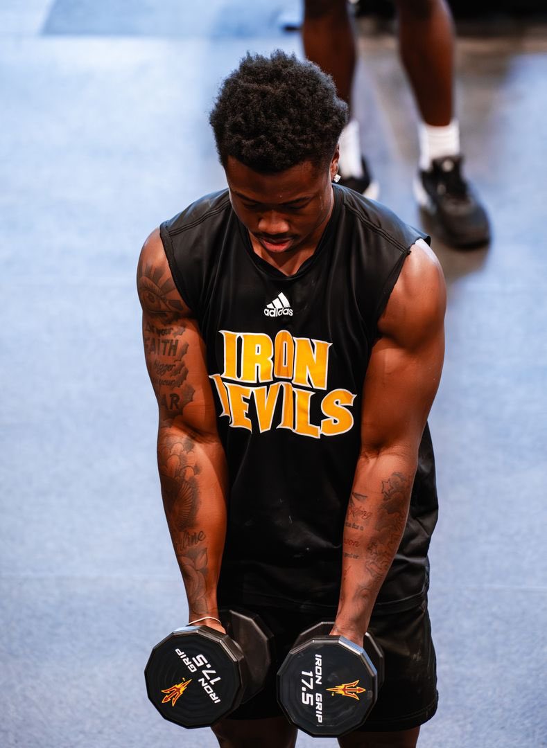 ᴊᴀᴠᴀɴ ʀᴏʙɪɴsᴏɴ 🀄️ tweet media