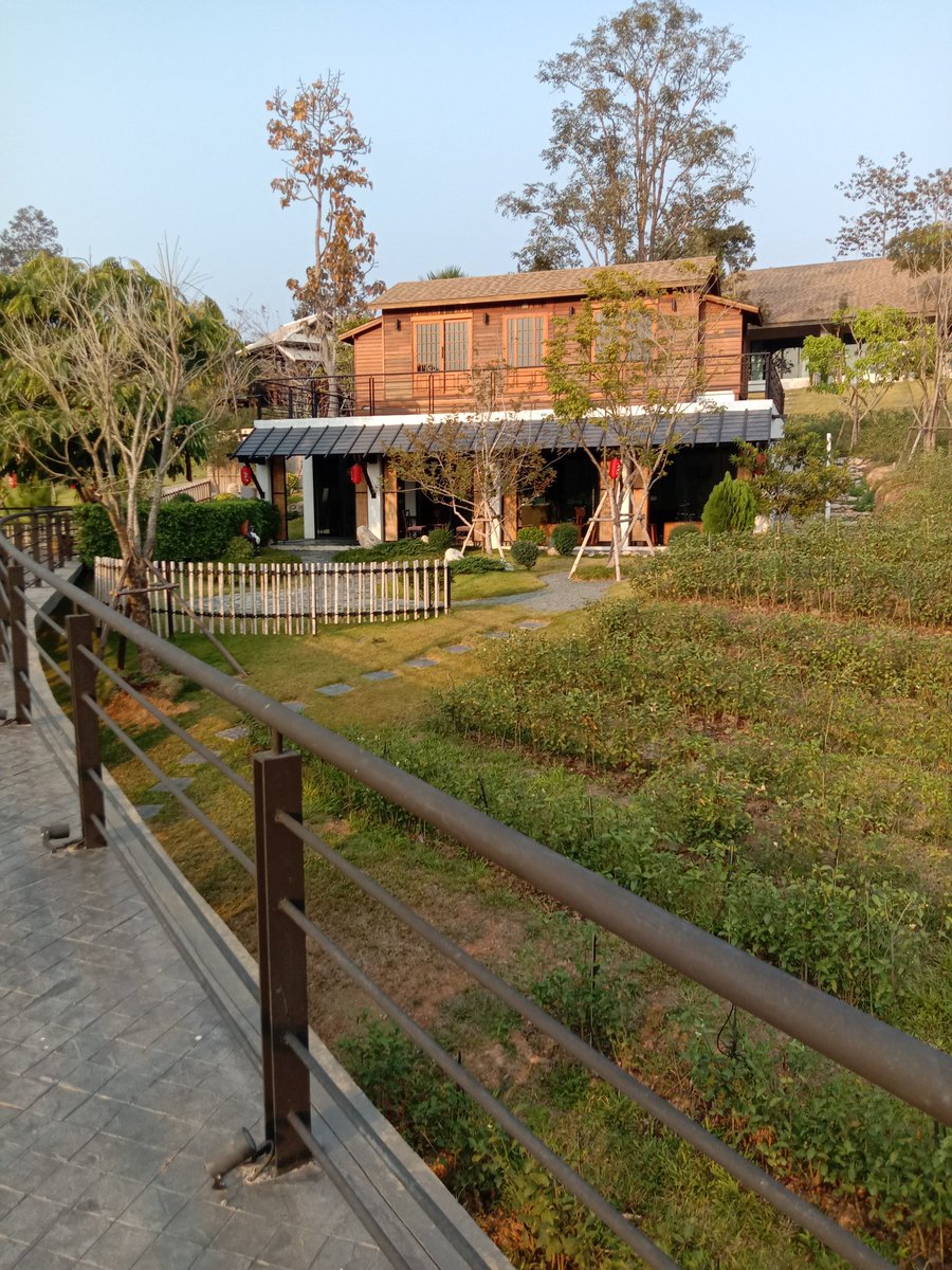 Tor0891939279's tweet photo. วิวสวย อากาศดี https://t.co/IMGxJRtBLM