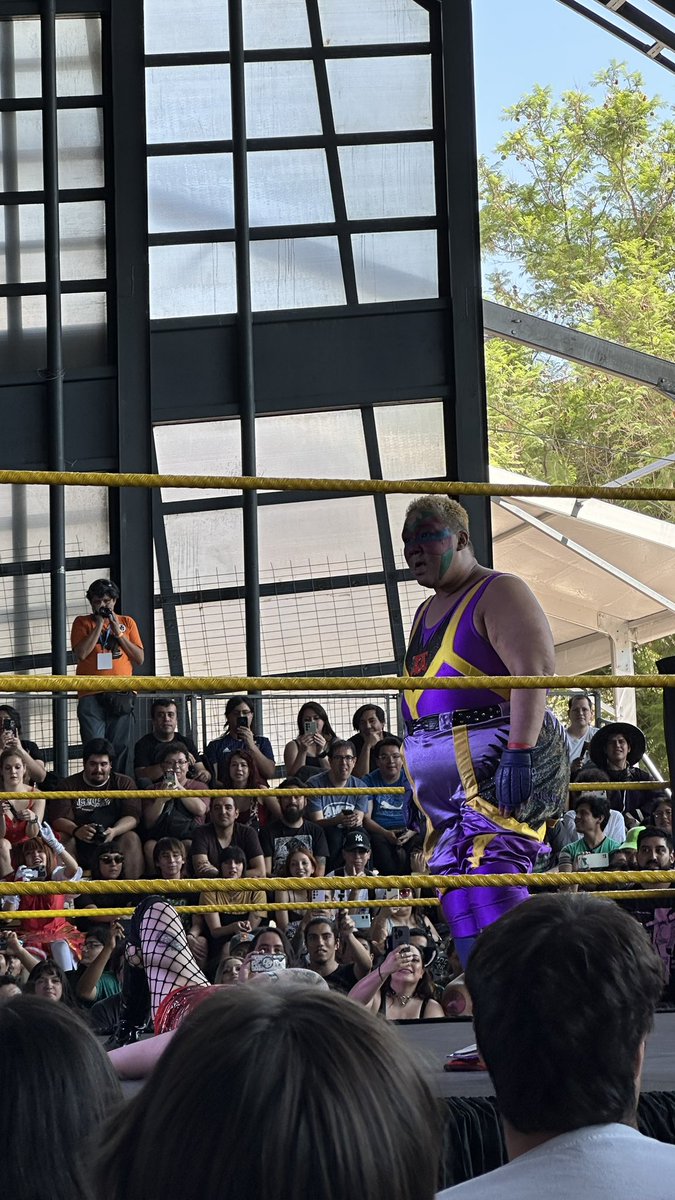 ElPep23's tweet photo. AEX 32 Santiago 🇨🇱 presenta TJPW por primera vez en Chile:
- Aja Kong venció a Roma
@ElPep23 📷
#TJPW #AEX32 @tjpw2013 @aex_santiago @ajakonguraken @Romaluchadoracl https://t.co/0UJwHozB0y