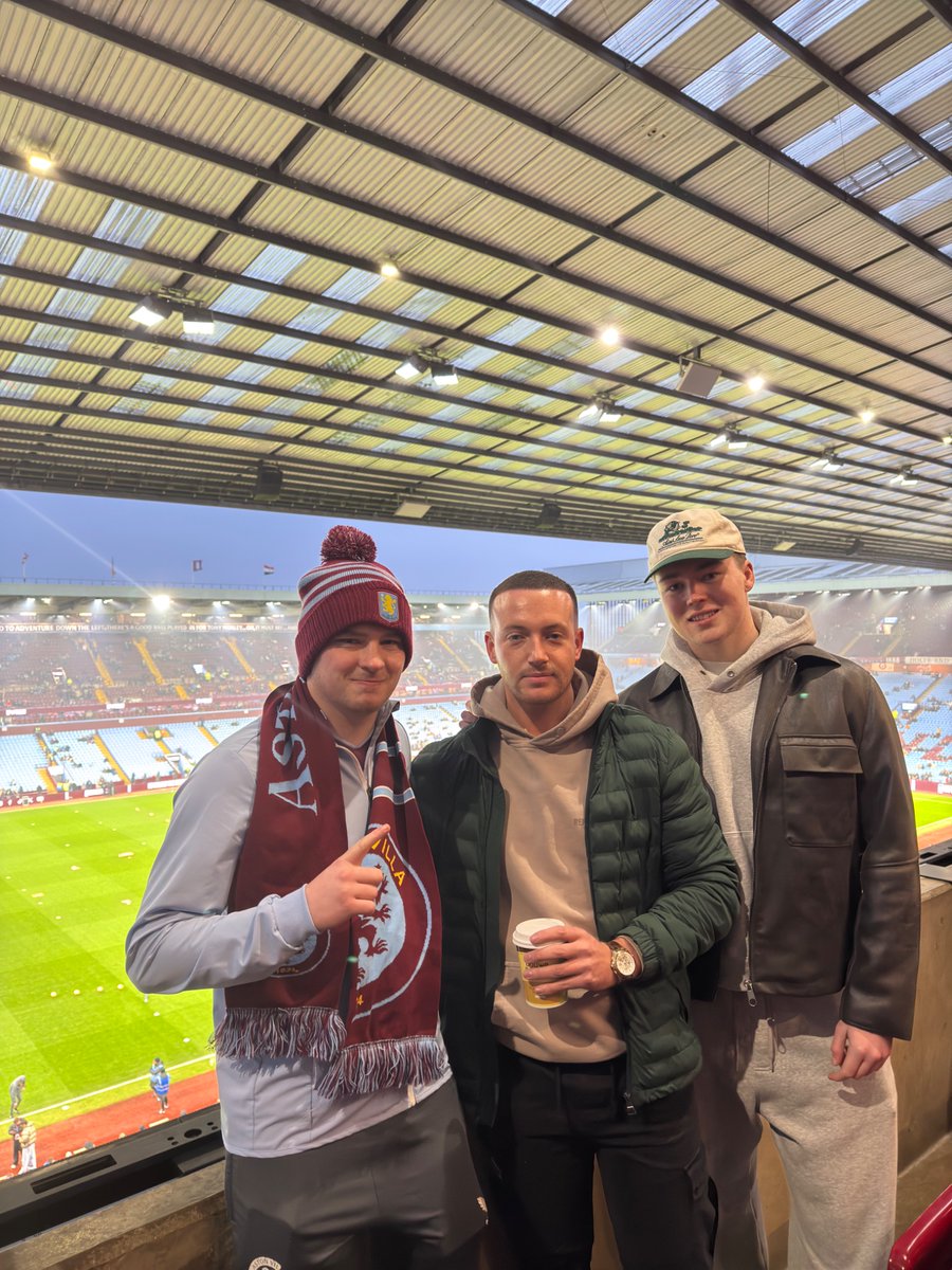 hazzadeane's tweet photo. #avfc #utv https://t.co/Kma69AUAzL