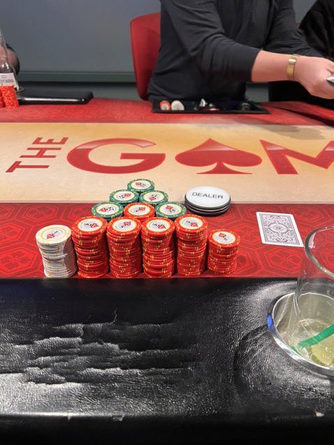 humnarr's tweet photo. @PokerTone Come play 1/2 in Oregon 😅 https://t.co/cYpEI9VxJZ