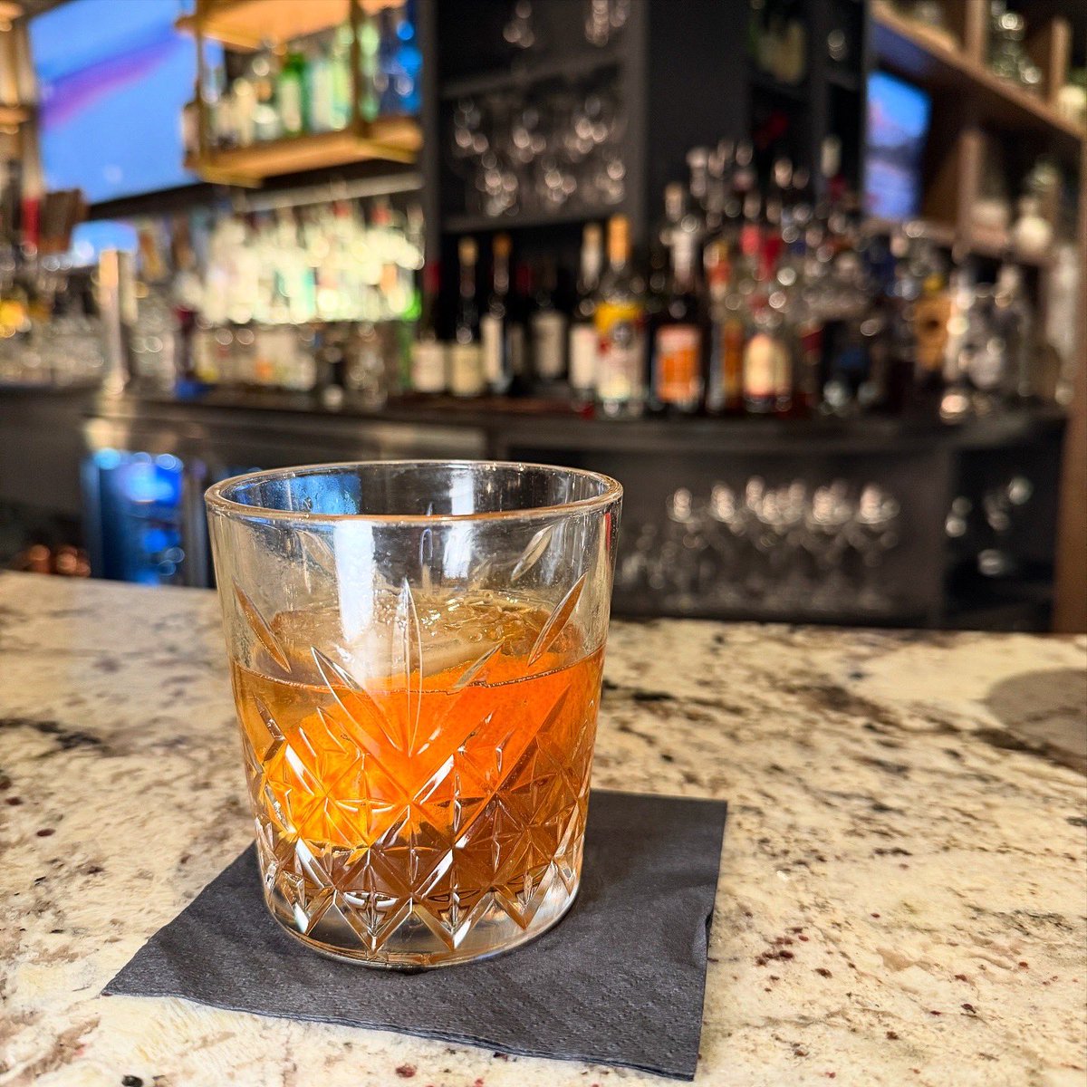 Thanks to #701eateries #prairie #kitchen in @fargomoorhead for the excellent meal! I’m glad I got to experience this regionally relevant cuisine that’s #northofnormal. 

1) #bison #tenderloin 
2) hot #honey #cheesecurds 
3) Marcella’s #rømmegrøt 
4) brew #oldfashioned