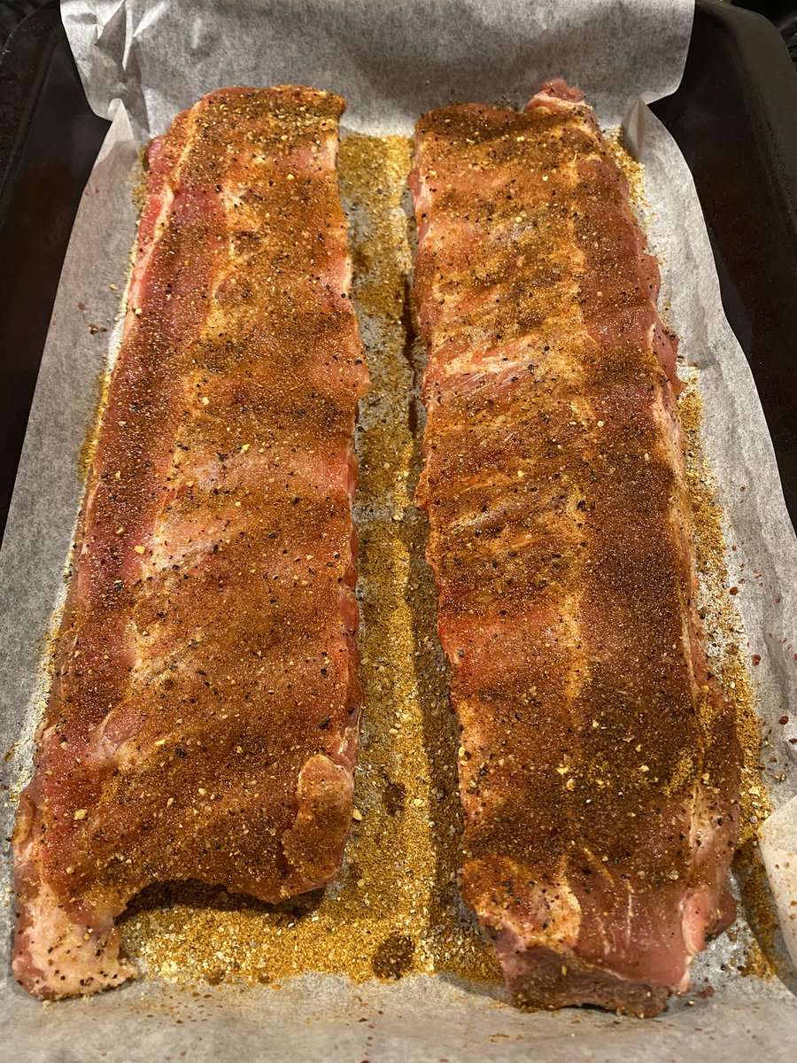 BelfastChief's tweet photo. Pulled pork been on for 3 hrs, ribs are ready to go in, excitement is building but it’s a long run on a Sunday in Ireland to game time! Let’s go #ChiefsKingdom ❤️💛🪓 https://t.co/2HeI2vz1vl