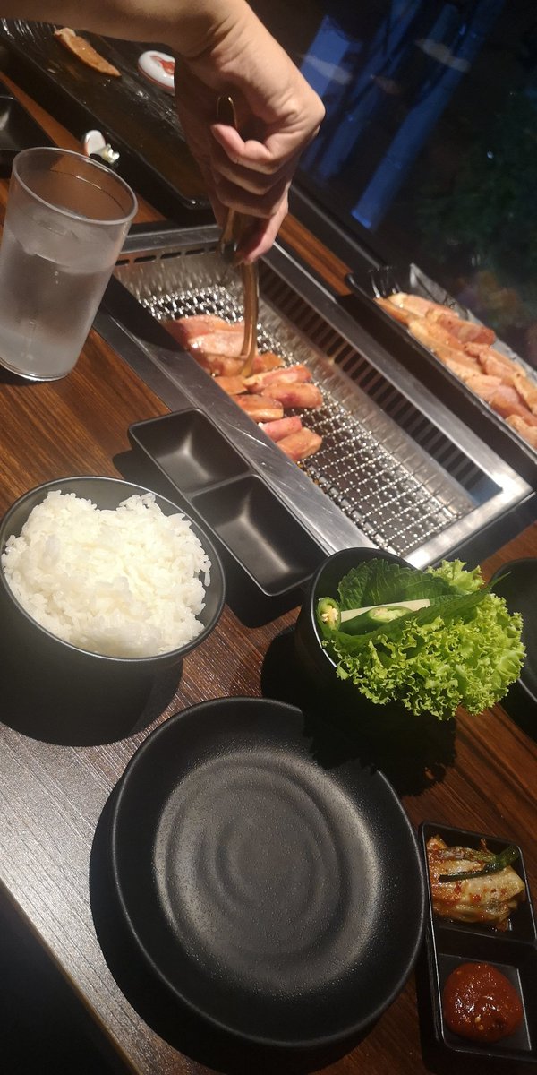 dollchan0107's tweet photo. 目を疑った
鶏ももセットが・・・
知ってるなら早く教えてくれよ

#ヘビロテ https://t.co/9NqmjTRCiB