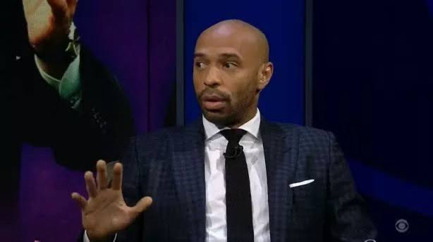 Thierry Henry: “Geçen sene sahadan kaçıp bu işleri başlatan Fenerbahçe’ye hak ettiği cezayı vermezseniz maçta zorda kalan her takım kaçar.” (Paramount+)