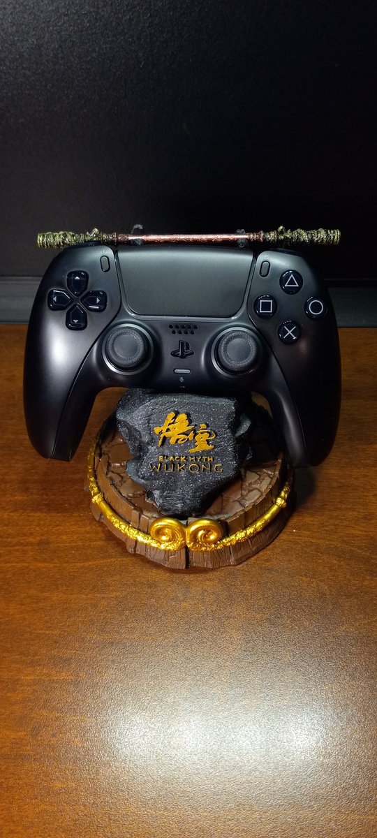 sephiroth19851's tweet image. I have 4 Controllers to trying out on Black Myth Wukong Controller Holder and It&apos;s looks amazing. 🙌

#BlackMythWukong #controllerholder