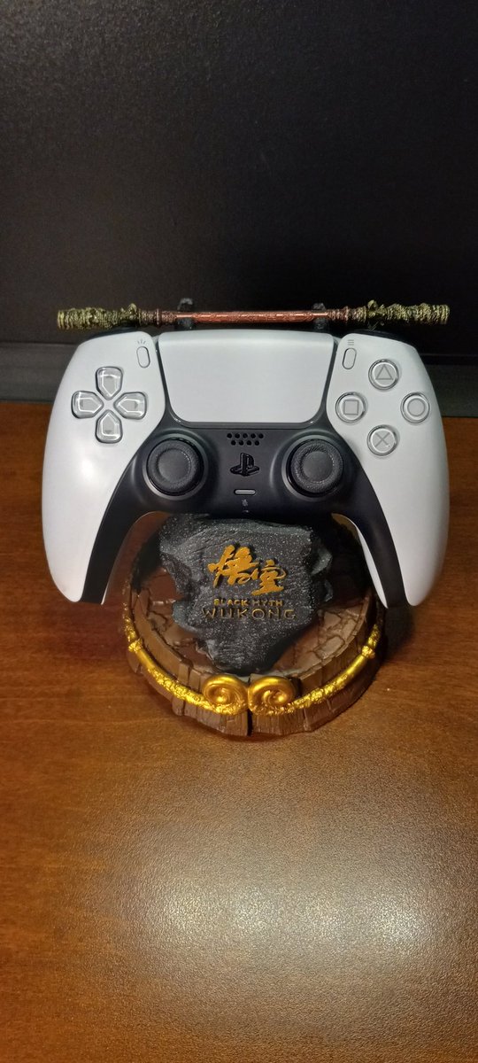 sephiroth19851's tweet image. I have 4 Controllers to trying out on Black Myth Wukong Controller Holder and It&apos;s looks amazing. 🙌

#BlackMythWukong #controllerholder