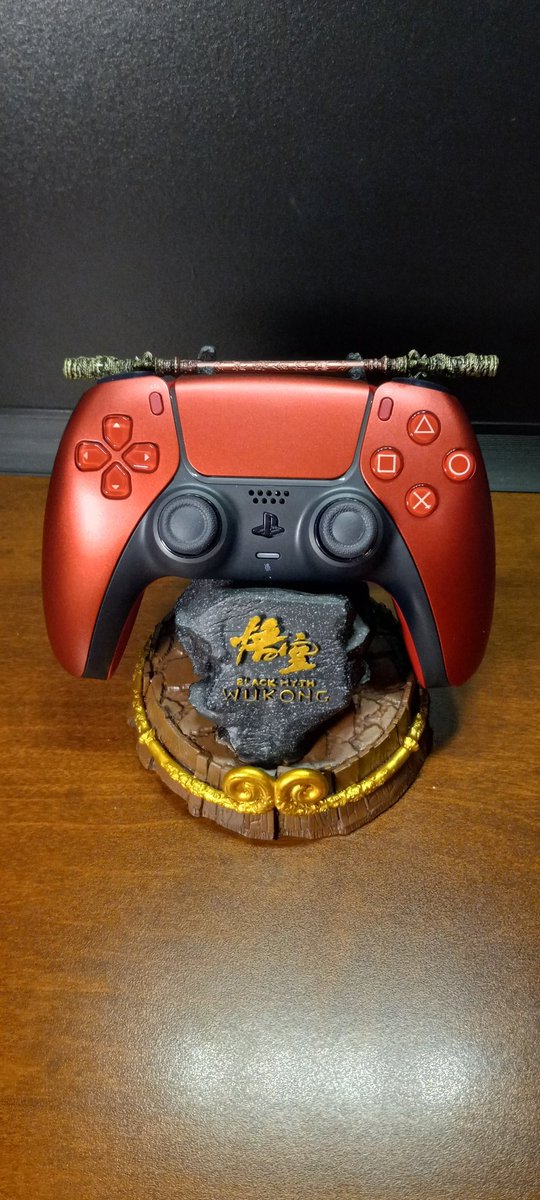 sephiroth19851's tweet image. I have 4 Controllers to trying out on Black Myth Wukong Controller Holder and It&apos;s looks amazing. 🙌

#BlackMythWukong #controllerholder