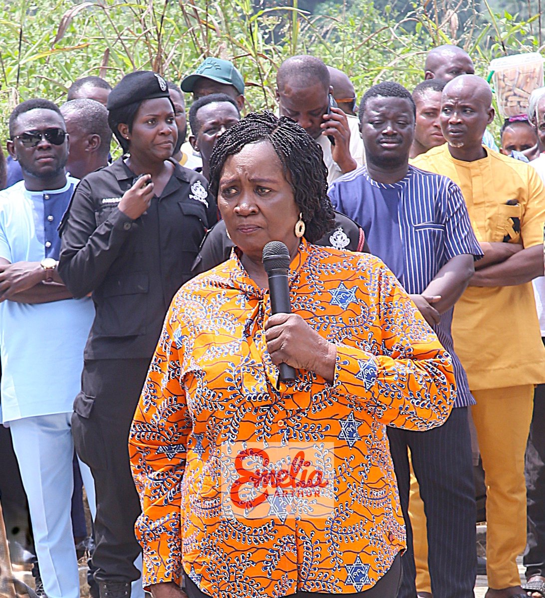 My promise to ensure the completion of the Anomabo Fisheries College took a major leap as H.E. John Dramani Mahama and his Vice, H.E. Jane Naana Opoku-Agyemang joined me in a short event to assess the project and assure the people of Anomabo and all stakeholders [1/2]