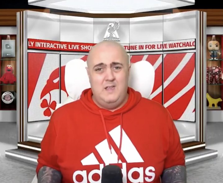 AlternativeMUFC's tweet photo. You ok babes? @AnfieldAgenda https://t.co/fTFnr6ty2U