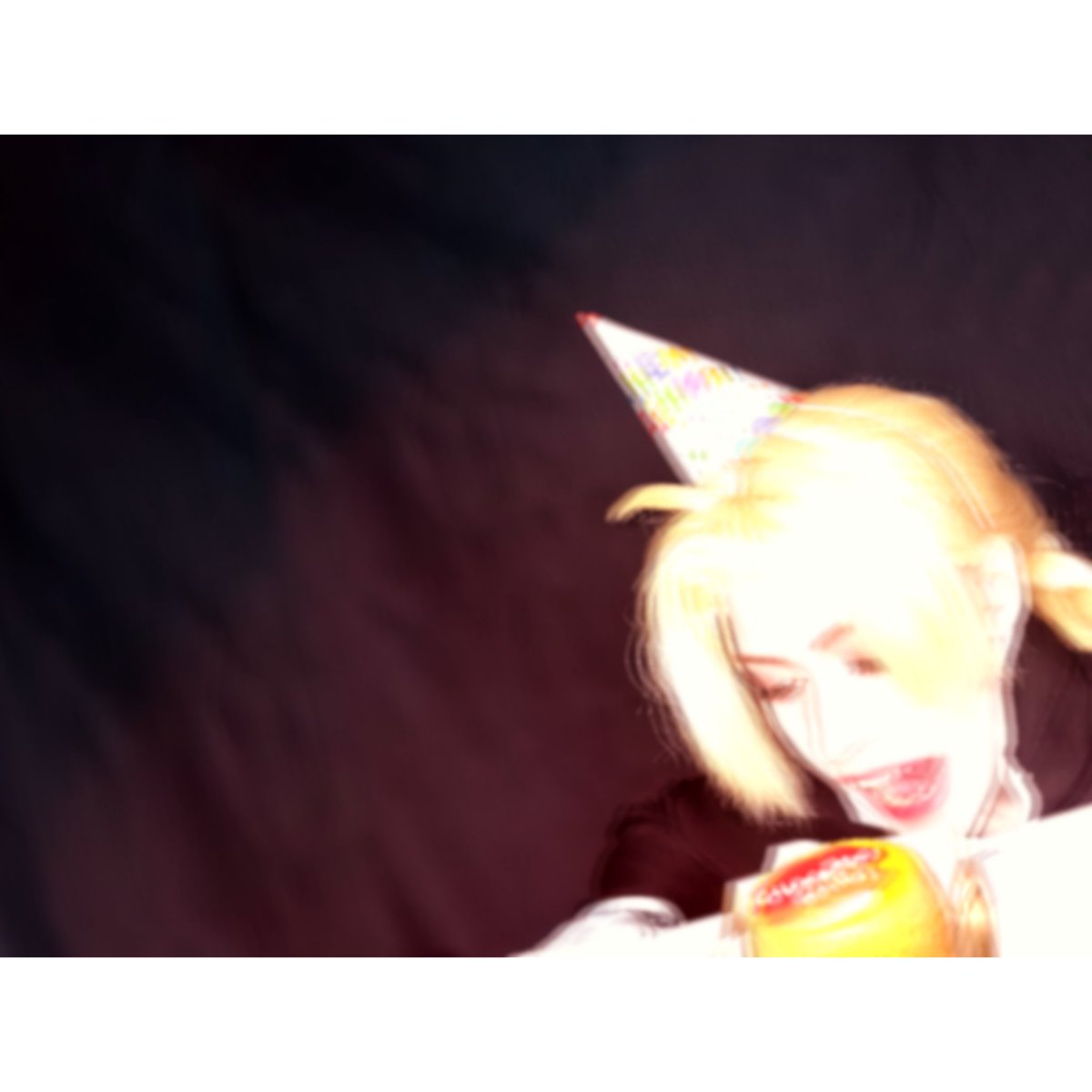 elmbunnywretch's tweet photo. he savage, he caught
.
.
My headcanon of Ed's eating his Birthday cake 😄
.
.
#cosplay #косплей
#СтальнойАлхимик #ЭдвардЭлрик
#FullmetalAlchemist #EdwardElric #fma #HaganeNoRenkinjutsushi #FullmetalAlchemistCosplay #EdwardElricCosplay #fmacosplay https://t.co/OzhjuYbWNq