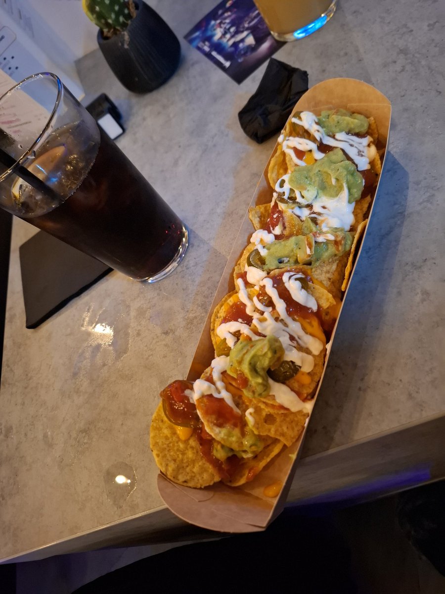 TechChronicle24's tweet image. When @AcerUK_Official  host you are always provided for like kings and Queens! 
#IEMACERWATCHPARTY