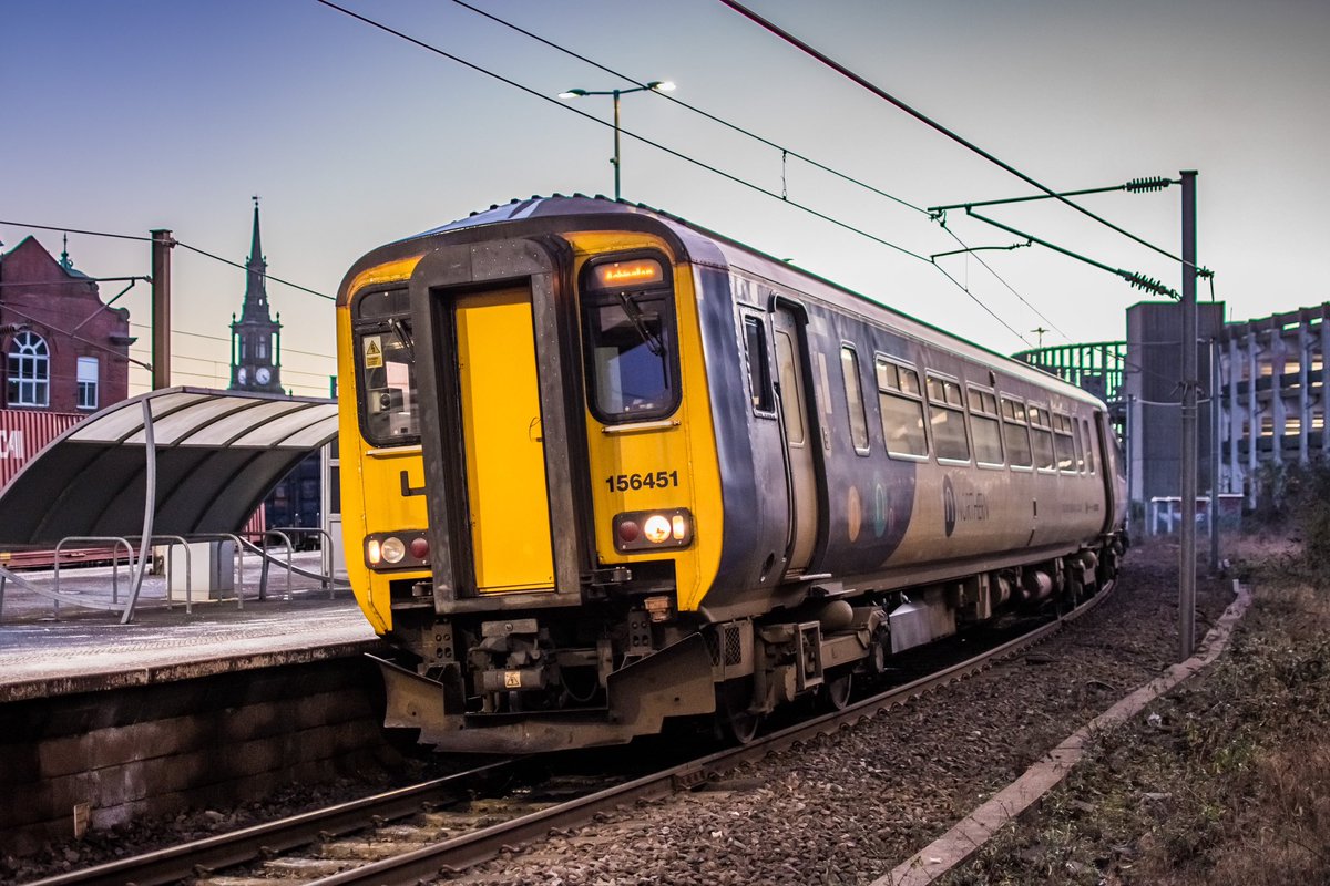 ASMRailPhotos's tweet image. 🖍️| 2T45 1617 Newcastle to Ashington

📣| @northernassist 
🚂| Class 156451
📍| Manors
📆| 10/01/2025

#class156 #156451 #northernrail #northernrailways