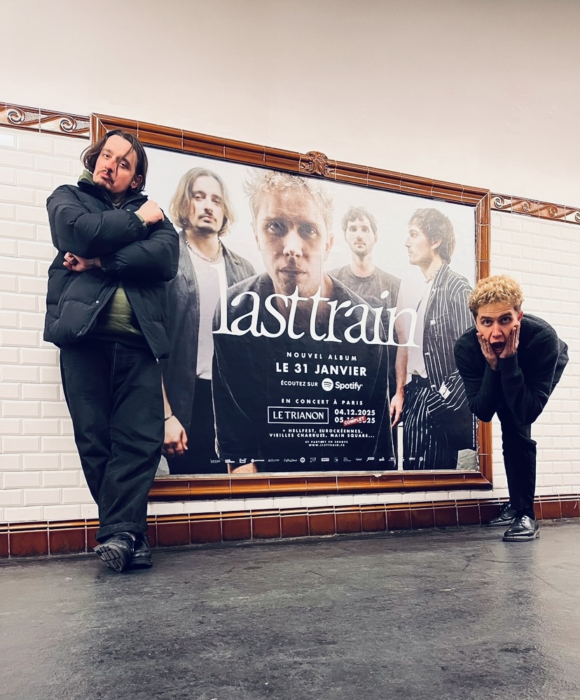 LAST TRAIN (@bandlasttrain) on Twitter photo Tu nous as vu dans le tro-mĂ©, toi ? đ Tu nous as vu dans le tro-mĂ©, toi ? đ