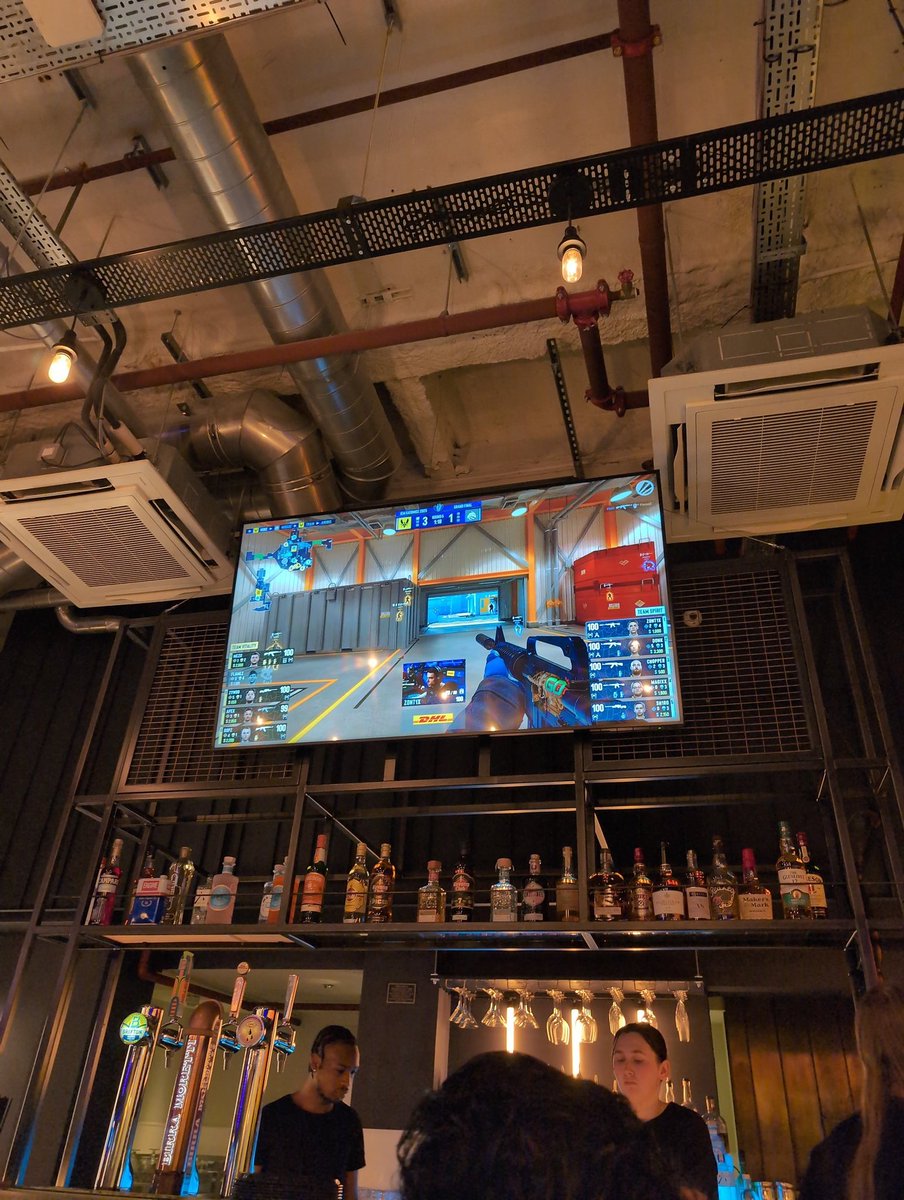 ImJustTherapy's tweet photo. Best way to watch 😍 #IEMACERWATCHPARTY https://t.co/voSWeJvGQD