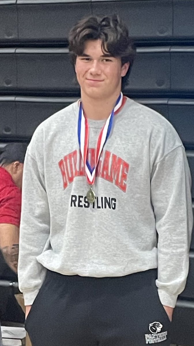 QuincyYu2008's tweet image. Great wrestling season. Qualified for CCS