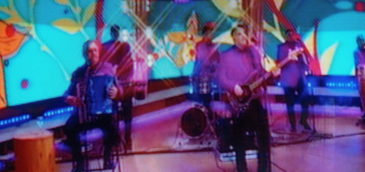 Tipichang's tweet image. #lospalmeras nuevamente juntos en #lapeñademorfi .