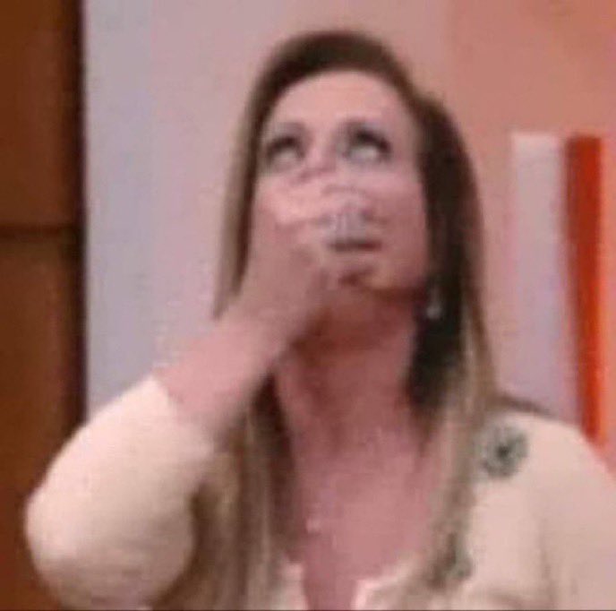 midpeter's tweet image. eu sempre fico chocado com o quanto a demi era amada e famosa aqui no brasil na epoca desse álbum, pra quem é novo e não pegou essa era tinha lovatic saindo de todo canto que você ia