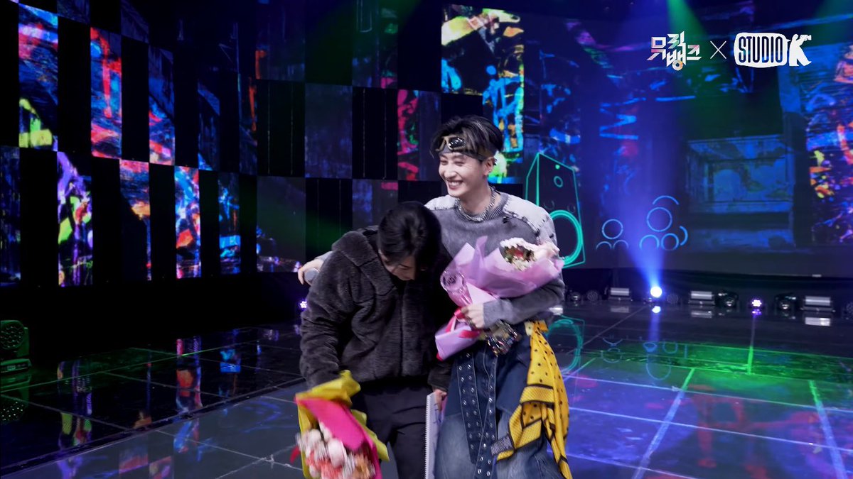 Winchester_Di's tweet photo. Me: wrote a fanfic about D&amp;E in 2011

D&amp;E in 2025: still living in fanfic 

#superjunior #Eunhyuk1stWin https://t.co/u2KHehCx9B