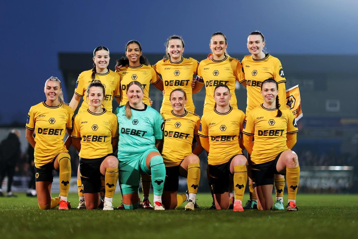 Bethmerrick2's tweet image. 5000+ of you and a lot of pride🫶🏼 The @adobewomensfacup is special - what an atmosphere last night… see you Wednesday 🥺🖤
