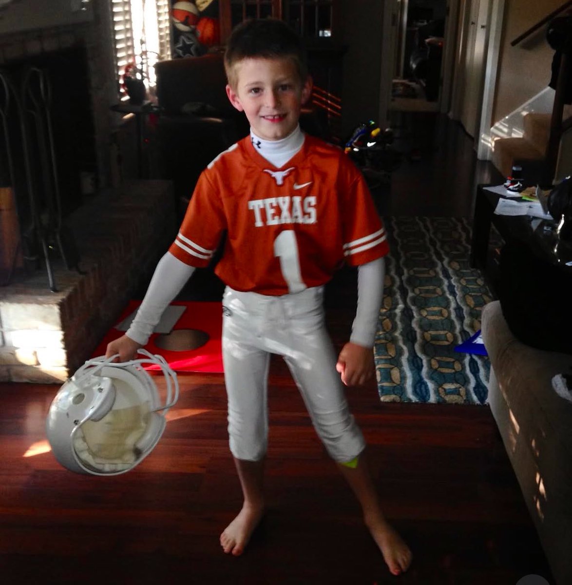 Justin Wells (@justinwells2424) on Twitter photo TEXAS LANDS QB FOR 2025 —
Austin (Texas) McCallum QB Luke Dunham has committed to Texas.
QUOTES from the 6’3, 185-pound multi-sport stud: on3.com/teams/texas-lo… (FREE) #HookEm🤘
<a href="/InsideTexas/">Inside Texas</a> @On3Recruits TEXAS LANDS QB FOR 2025 —
Austin (Texas) McCallum QB Luke Dunham has committed to Texas.
QUOTES from the 6’3, 185-pound multi-sport stud: on3.com/teams/texas-lo… (FREE) #HookEm🤘
<a href="/InsideTexas/">Inside Texas</a> @On3Recruits