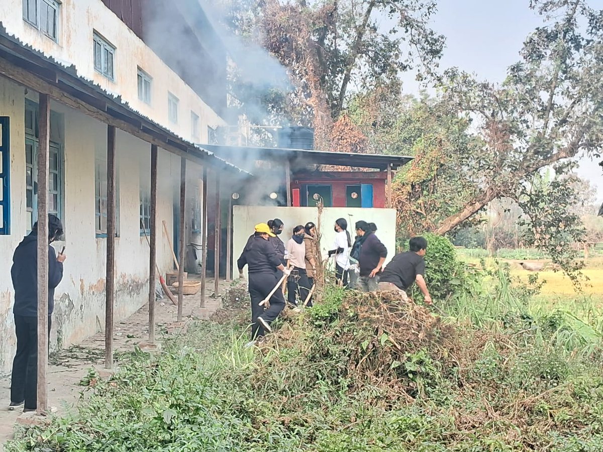 MU_Forestry's tweet image. On 7th February 2025, the students of the Department cleaned a wasteful place into a Herbal Garden.
#SocialService
#CleanIndiaMission
#swachhbharat 
@ManipurUniverse