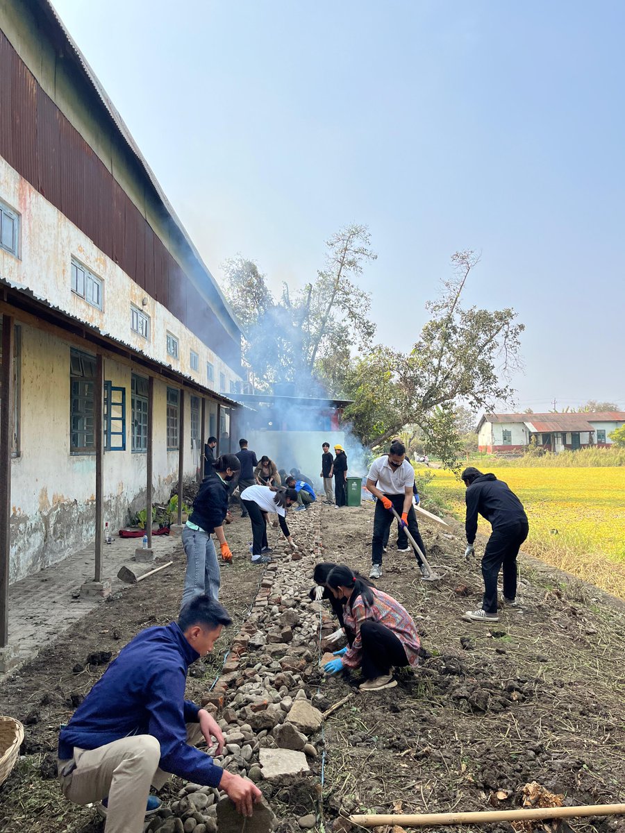 MU_Forestry's tweet image. On 7th February 2025, the students of the Department cleaned a wasteful place into a Herbal Garden.
#SocialService
#CleanIndiaMission
#swachhbharat 
@ManipurUniverse