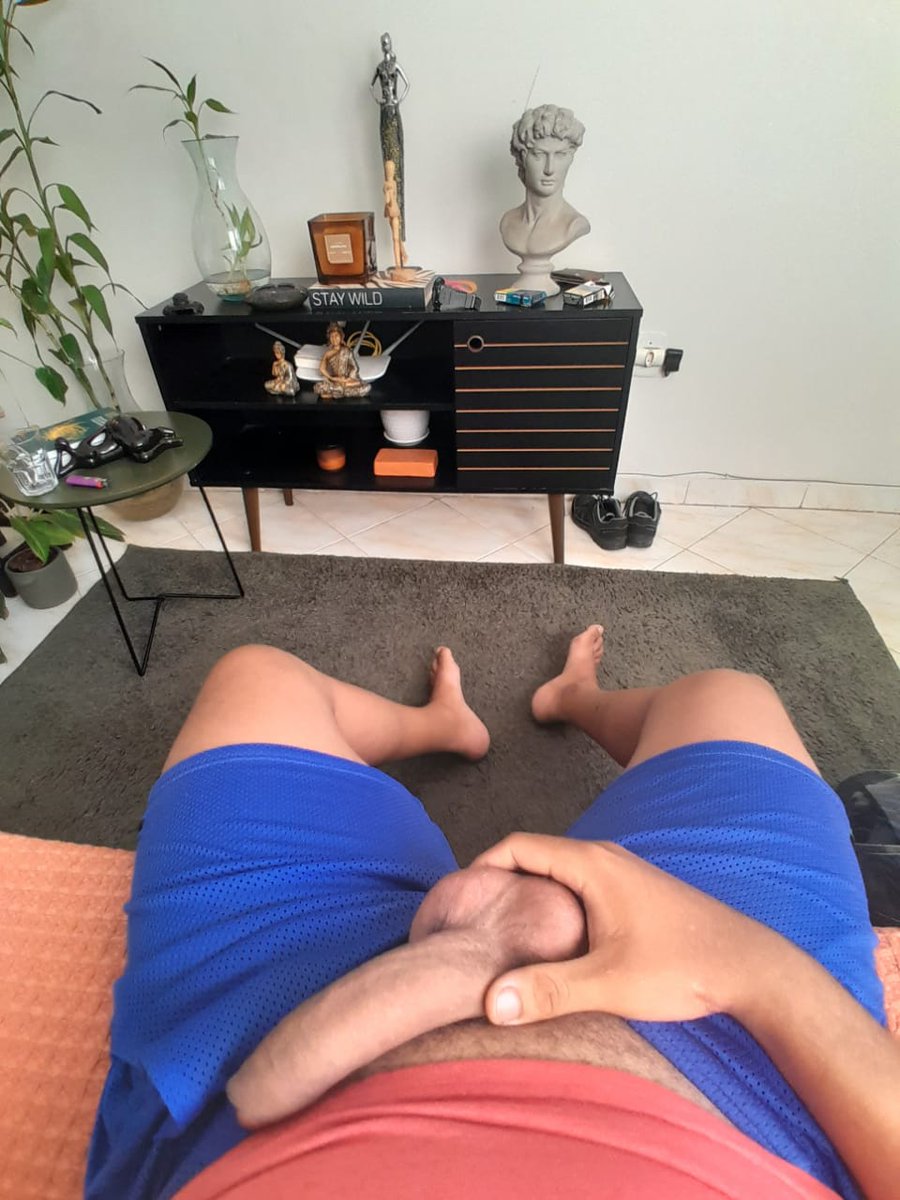 Condemnedboy's tweet photo. Domingão qual a boa ?? https://t.co/wx2z8jAcdg