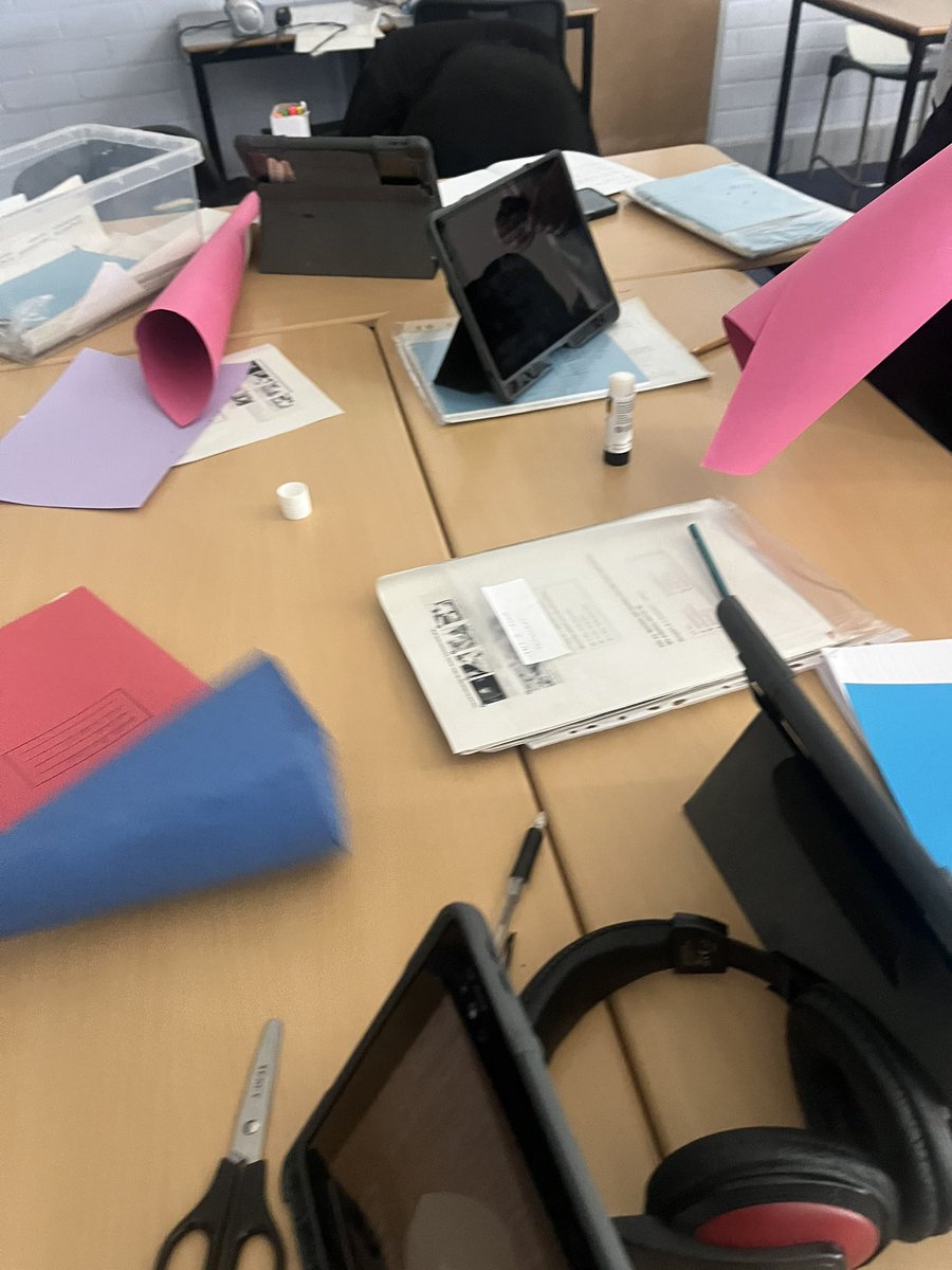 My S3 German class used their digital skills to learn about the differences between the German and Scottish school system, before making their very own Schultüte 🇩🇪👩🏻‍🎓