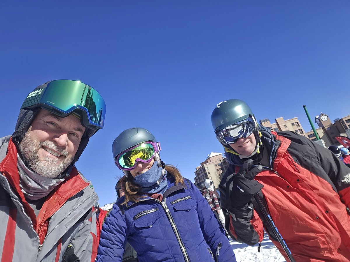 sdubuke's tweet image. Not a cloud in the sky! 
#breckenridgeski