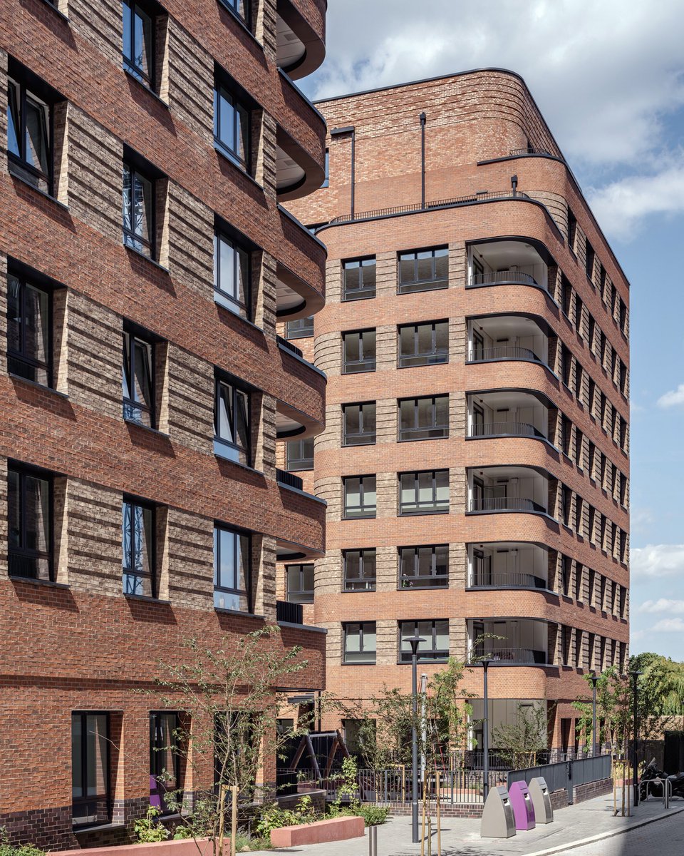 𝓢𝓪𝓶 tweet media