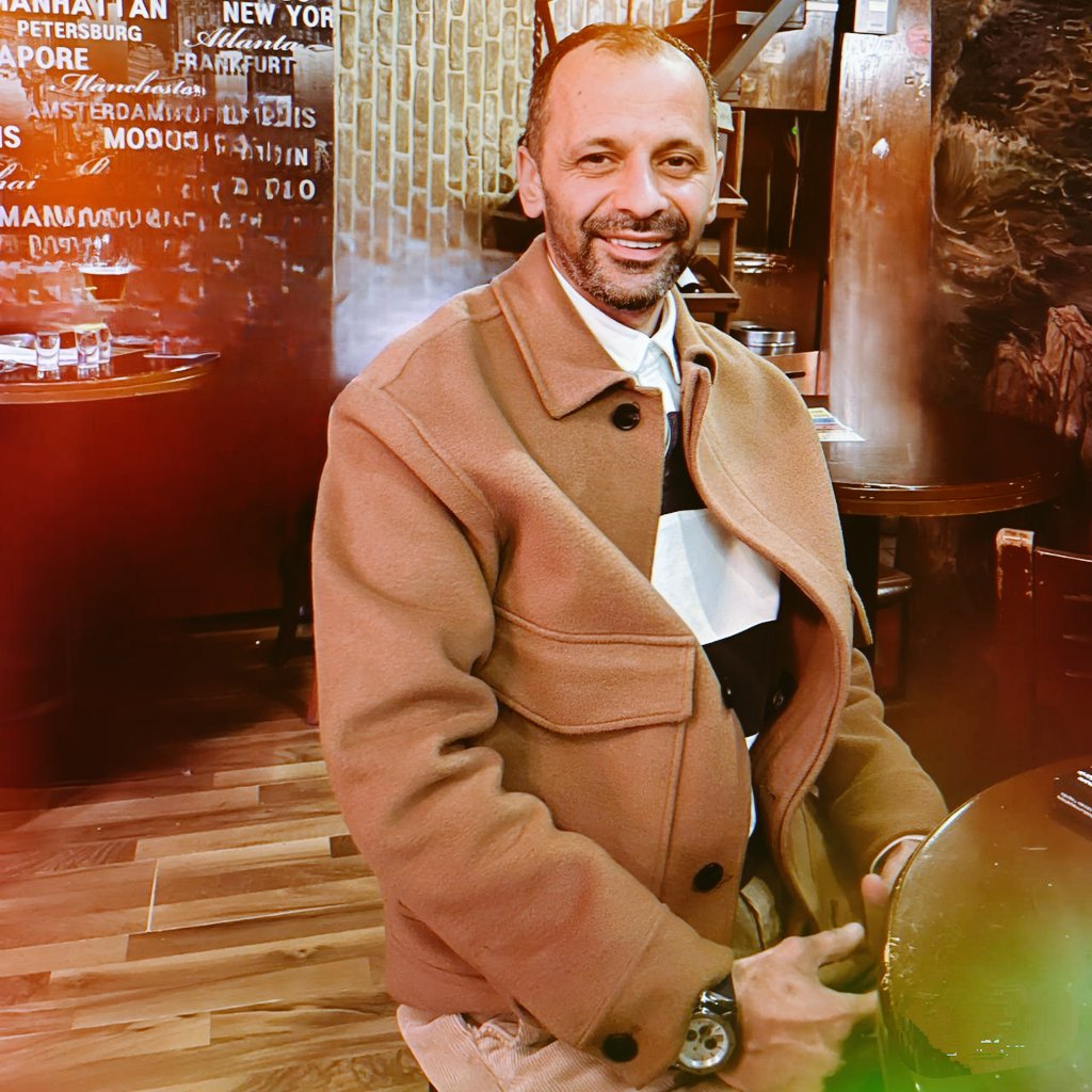 AL1GULER's tweet photo. #YeniProfilResmi https://t.co/adhsJuz9qe