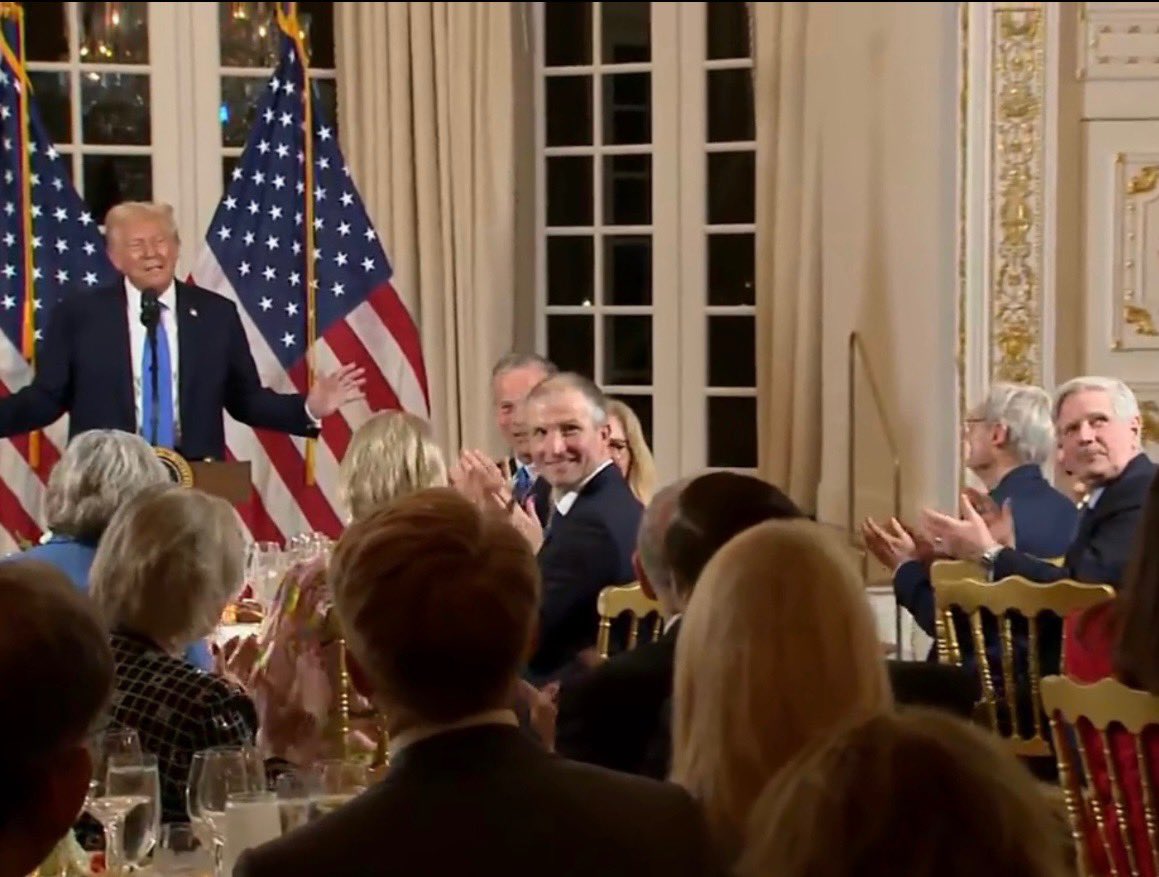 Honored to join @realdonaldtrump for dinner at Mar-a-Lago. President Trump is off to a historic start cleaning up the mess of the last four years. It’s amazing for West Virginia to have such a great friend back in the White House!