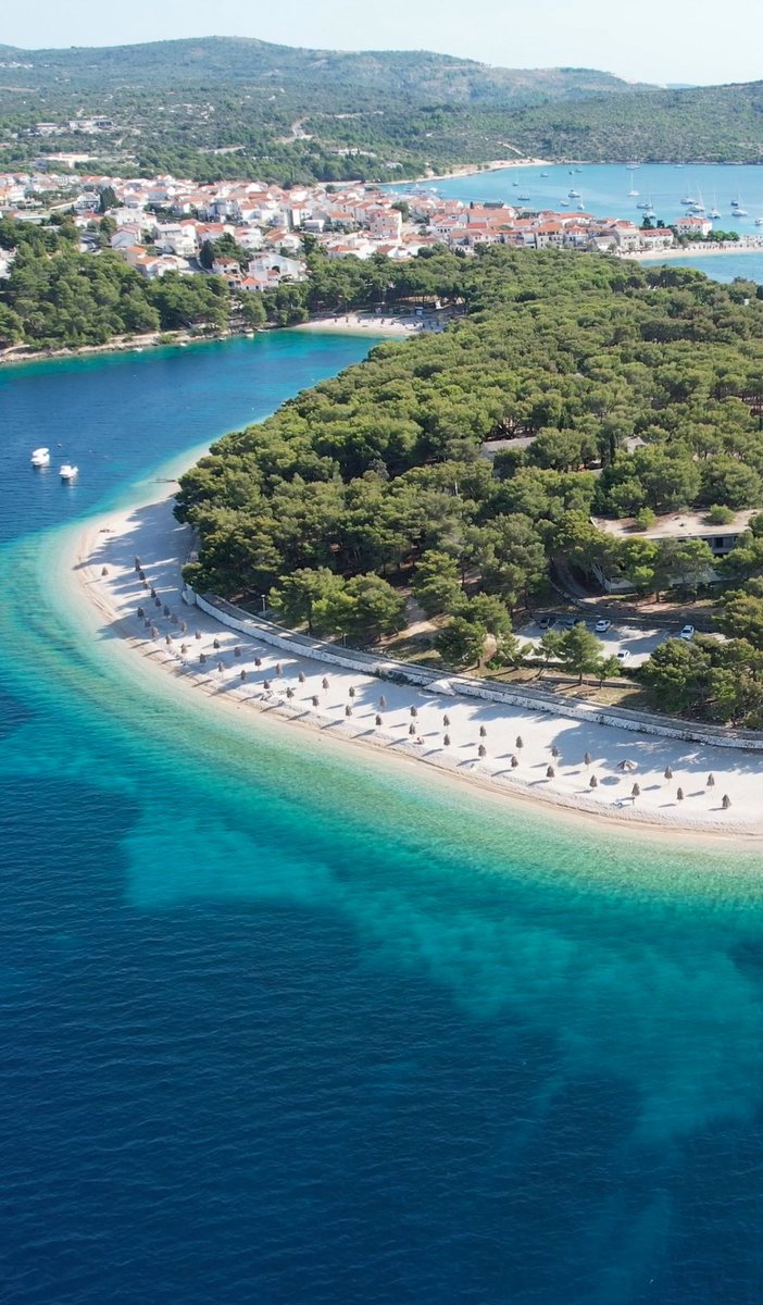 HomeRentAgency's tweet image. Amazing Primosten beach ☀️

Book your holiday in Croatia with @_home_rent ✔️

#homerent #croatia #enjoycroatia #visitcroatia #holiday #villas #croatiafulloflife #vacation #vacationincroatia #primosten #adriaticsea #clearsea #dalmatia #primostenbeach #sibenik