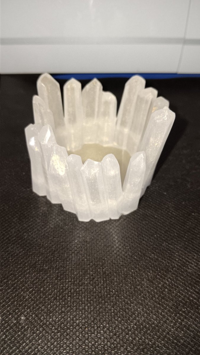 TheCrystalC's tweet photo. $7.00 usd Tea light candle holder https://t.co/RwVIg4gpWJ